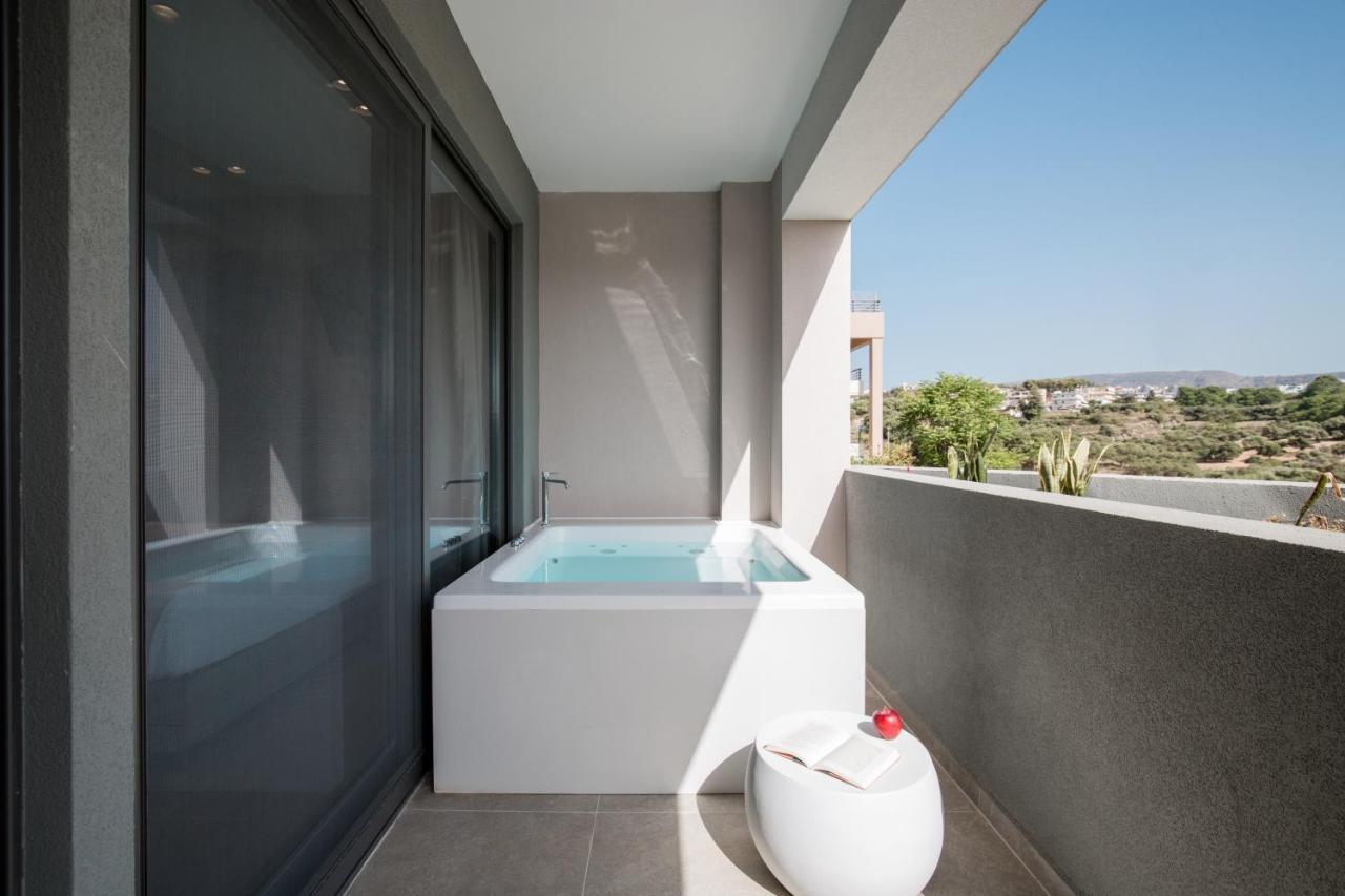 Noemie Luxury Suites Chania  Exteriör bild