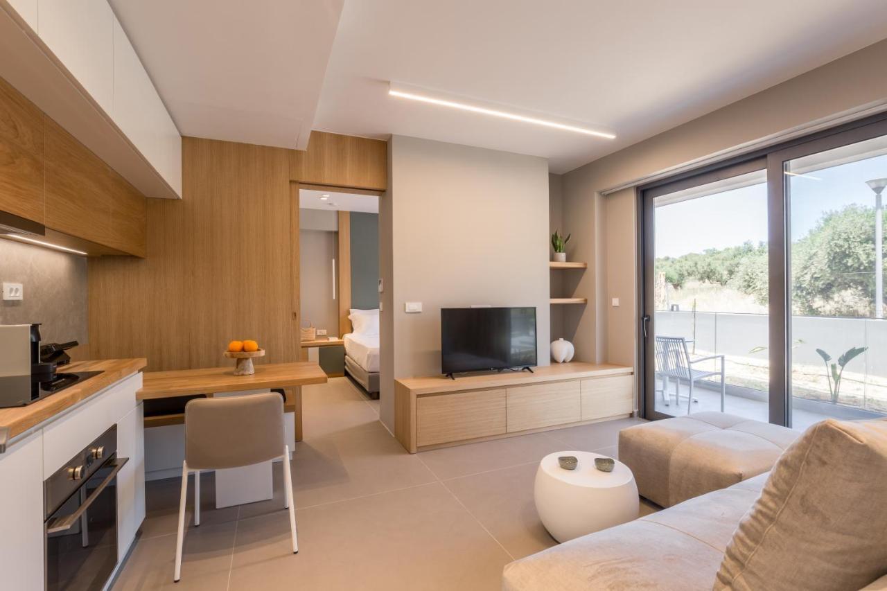Noemie Luxury Suites Chania  Exteriör bild