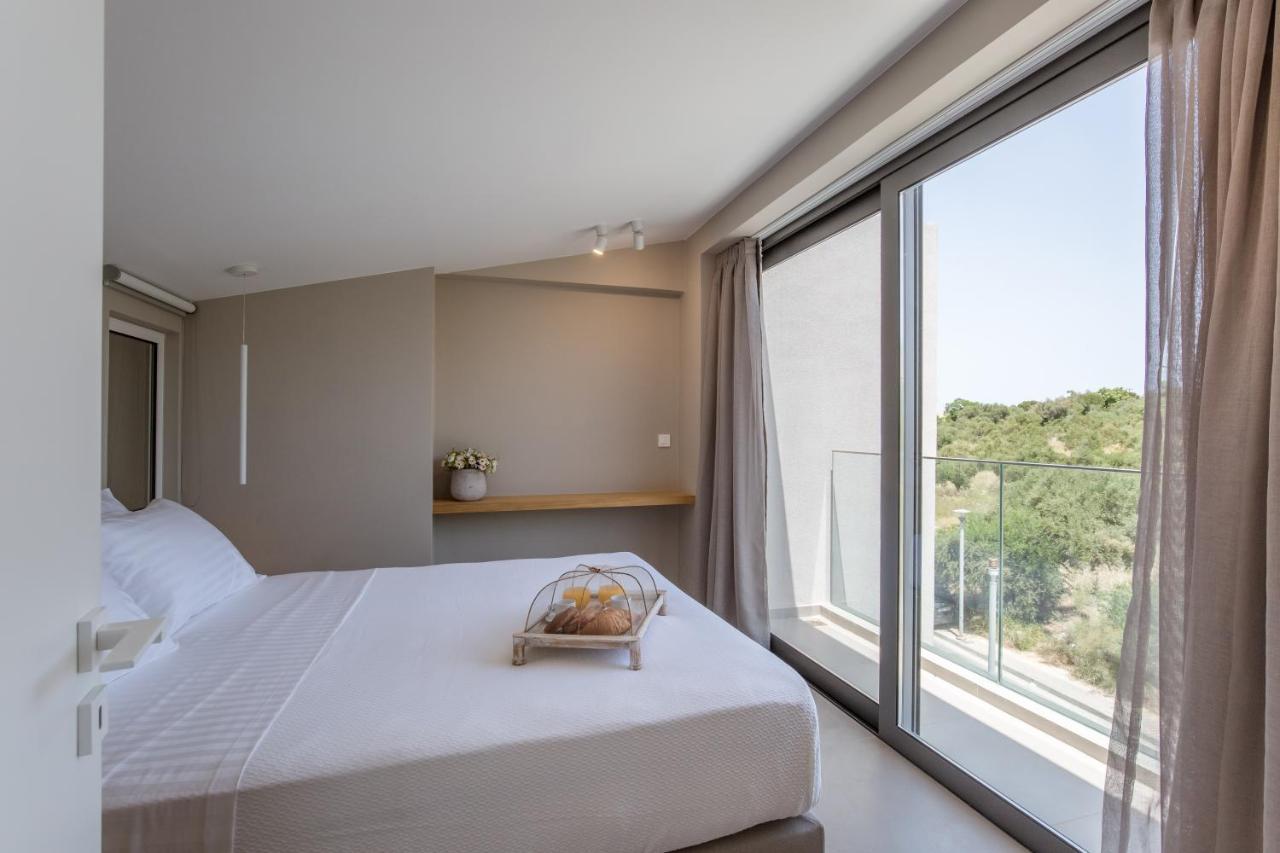 Noemie Luxury Suites Chania  Exteriör bild