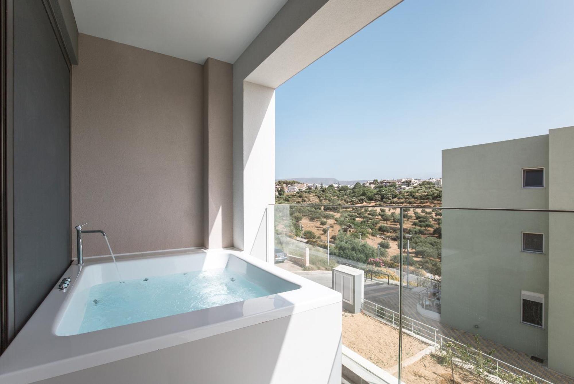 Noemie Luxury Suites Chania  Rum bild