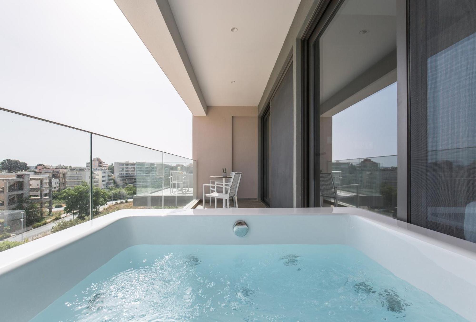 Noemie Luxury Suites Chania  Rum bild