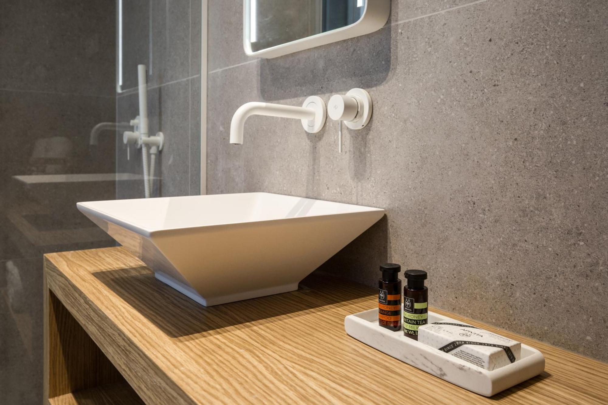 Noemie Luxury Suites Chania  Rum bild